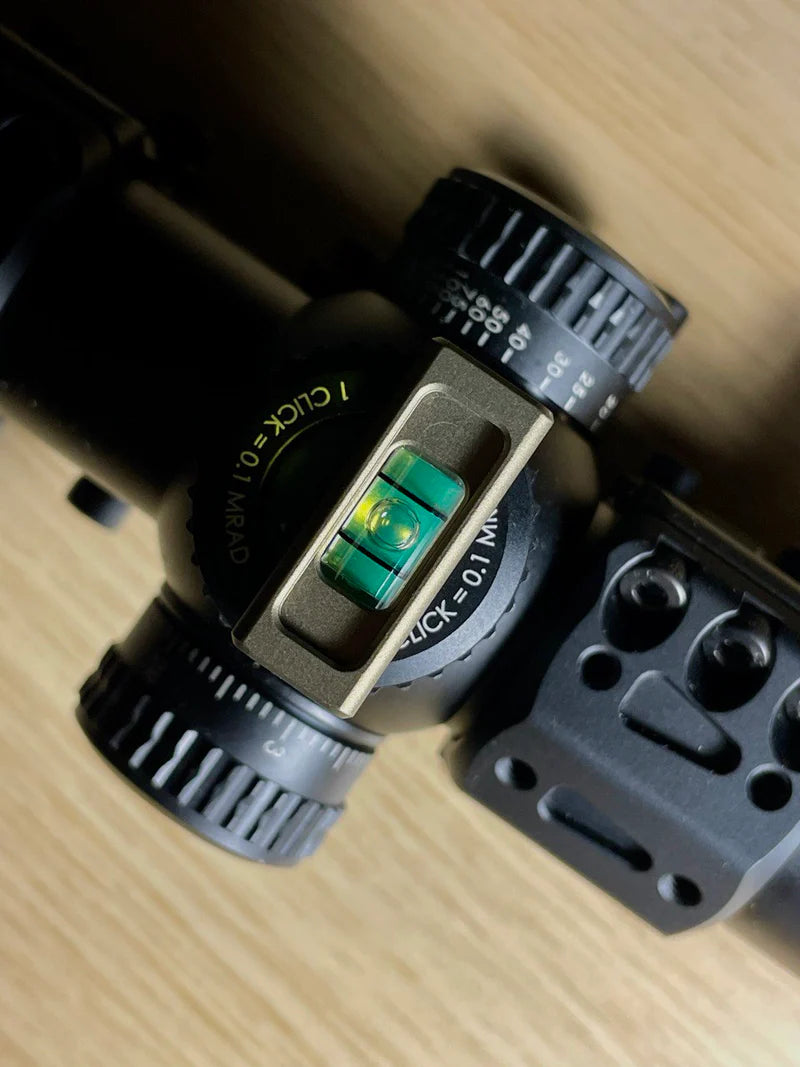 Buborékszintmérő céltávcső | mágneses